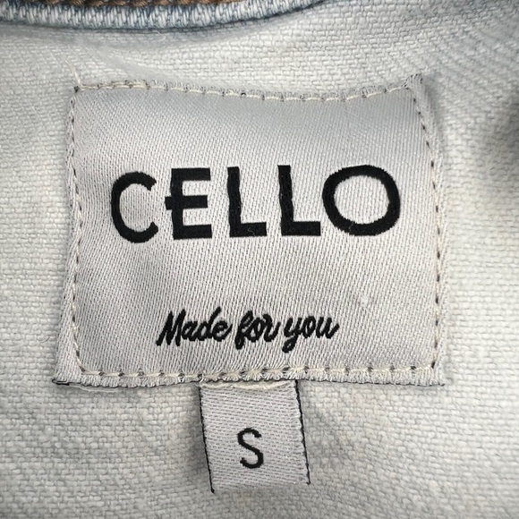 Cello Bleached Distressed Rough Hem Jean Jacket Size Small Women’s - Picture 2 of 5